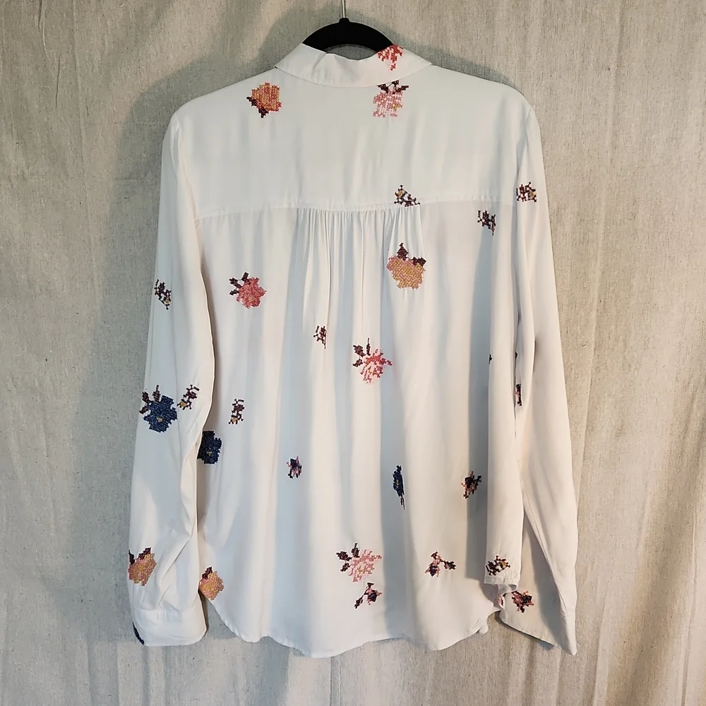 Anthropologie brand floral embroidered buttondown size 12 - Picture 2 of 7